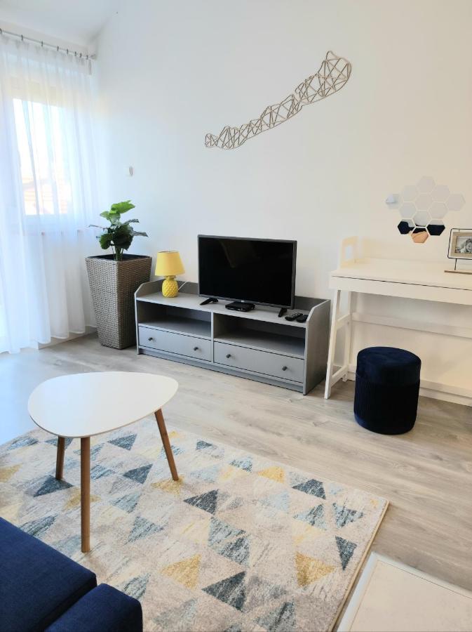 Árnyas Apartmanház Balatonlelle Bagian luar foto