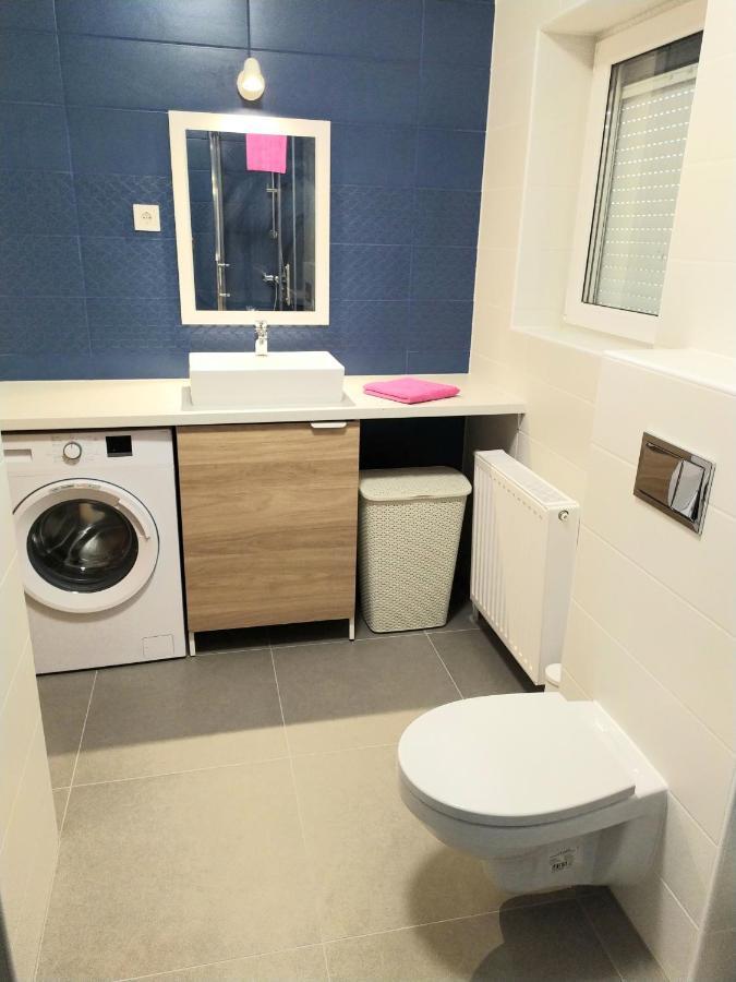 Árnyas Apartmanház Balatonlelle Bagian luar foto